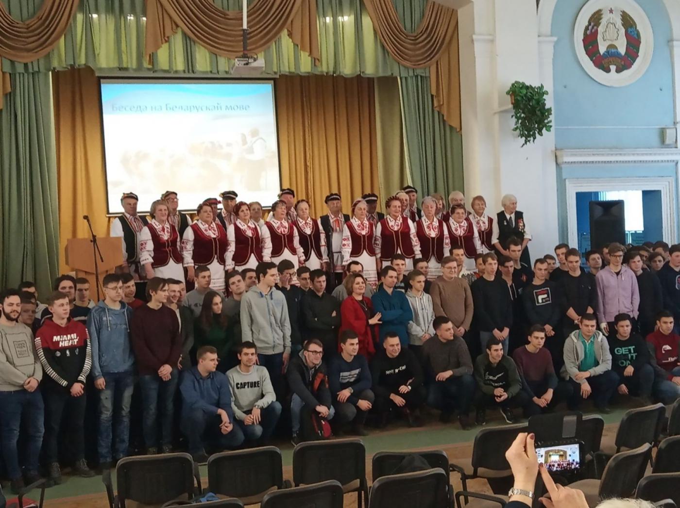 Встреча учащихся с творческим коллективом